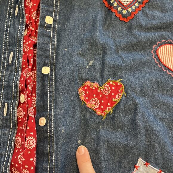 At Last Woman Size 22/24W Denim Button Up Shirt Hearts Embroidery Cottage Granny - Picture 12 of 13
